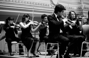Schweizer Jugend-Sinfonie-Orchester: Schweizer Jugend-Sinfonie-Orchester - Eröffnung Herbsttournee mit Konzerten in Schaffhausen, Zürich, La Chaux-de-Fonds, Glarus, Bern und Solothurn (23.10. bis 8. November 2009)