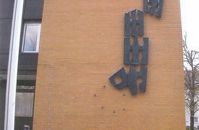 Polizeiinspektion Hildesheim: POL-HI: Wandskulpturen gestohlen