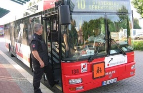 Polizeiinspektion Nienburg / Schaumburg: POL-NI: Polizei führt Schulbuskontrollen durch -Bild im Download-