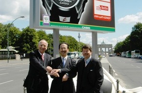 CASIO Europe GmbH: Senator Klaus Böger enthüllt riesige Countdown-Uhr: FIFA WM-Stadt Berlin und CASIO präsentieren die Countdown Clock zur FIFA Fussball-Weltmeisterschaft Deutschland 2006Â