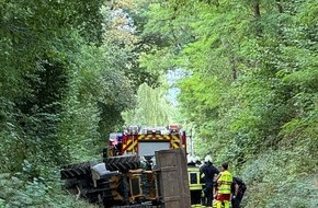 Feuerwehr Sprockh&ouml;vel: FW-EN: Person unter Radlader eingeklemmt