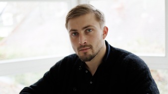 saleshub2b: WhatsApp-KI von saleshub2b: Leon Pyka verr&auml;t, wie Unternehmen mehr Termine aus bestehenden Leads gewinnen