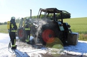 Polizei Düren: POL-DN: Traktor fängt Feuer - K1 bei Boslar gesperrt