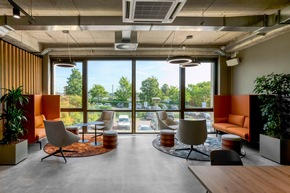 FitX präsentiert renoviertes Headquarter in Essen: Moderne Arbeitswelten auf drei Etagen