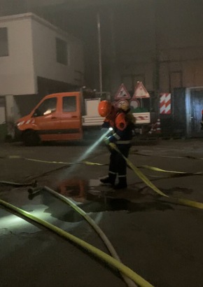 FW-EN: Jugendfeuerwehr Hattingen-Ost über 24 Stunden &quot;im Einsatz&quot;