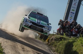 Skoda Auto Deutschland GmbH: Rallye Italien: Zweiter Härtetest für den SKODA Fabia R5 in der FIA Rallye-Weltmeisterschaft (FOTO)