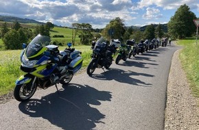 Polizeipräsidium Südosthessen: POL-OF: Hakenkreuze auf Bahngeländer: Polizei sucht Zeugen; Biker-Safety-Tour fand bei strahlendem Sonnenschein statt; Polizei schnappt Einbrecher am Tatort und mehr