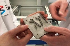 BAM Bundesanstalt für Materialforschung und -prüfung: BAM@Hannover Messe: innovative 3D printing method for space flight