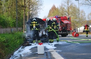 Feuerwehr Iserlohn: FW-MK: Dortmunder Straße wegen brennendem PKW gesperrt