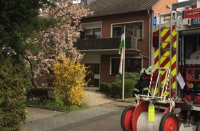 Feuerwehr Dinslaken: FW Dinslaken: Feuer Person in Gefahr
