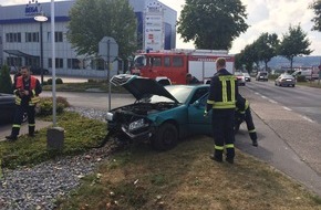 Freiwillige Feuerwehr Lügde: FW Lügde: Technische Hilfe nach Verkehrsunfall
