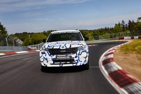 Neuer SKODA KODIAQ RS fährt Rekordrunde auf dem Nürburgring
