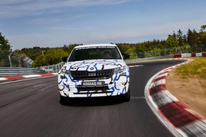 Neuer SKODA KODIAQ RS fährt Rekordrunde auf dem Nürburgring