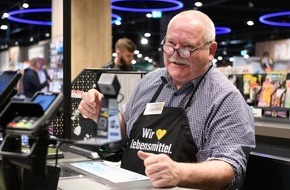 Edeka S&uuml;dwest: Presse-Information: Johannes Zehfu&szlig; MdL zu Gast bei Edeka Stiegler