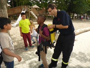 FW-WRN: Brandschutzerziehung Uhlandschule