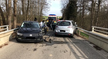 Polizeidirektion Landau: POL-PDLD: Frontalzusammenstoß geht glimpflich aus