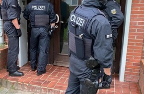 Bundespolizeiinspektion Bad Bentheim: BPOL-BadBentheim: Einsatz gegen organisierte Schleuserkriminalität - Bundespolizei durchsucht im Auftrag der Staatsanwaltschaft Aurich mehrere Objekte