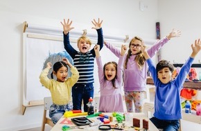 Stiftung Kinder forschen: Stiftung Haus der kleinen Forscher heißt jetzt Stiftung Kinder forschen
