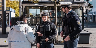Bundespolizeidirektion München: Bundespolizeidirektion München: Erst gebettelt dann getreten / Kameraaufzeichnungen überführen Tatverdächtige