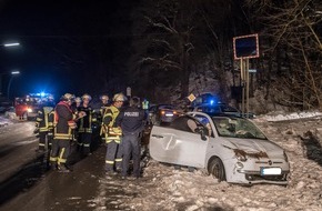 Feuerwehr Lennestadt: FW-OE: PKW überschlägt sich, Fahrerin nur leicht verletzt