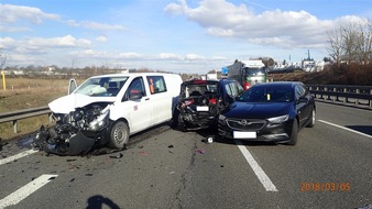 Verkehrsdirektion Mainz: POL-VDMZ: Verkehrsunfall mit zwei verlezten Personen und erheblichem Sachschaden auf der BAB 60 FR Bingen
