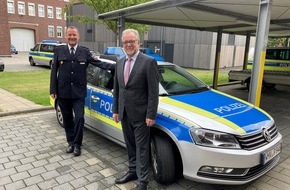 Polizeiinspektion Wilhelmshaven/Friesland: POL-WHV: Heiko von Deetzen als neuer Leiter der Polizeiinspektion Wilhelmshaven/Friesland offiziell vorgestellt