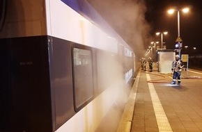 Bundespolizeiinspektion Flensburg: BPOL-FL: Niebüll - Brennender Zug verursacht Streckensperrung und Zugverspätungen