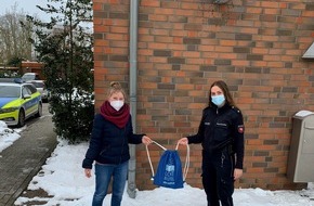 Polizeiinspektion Nienburg / Schaumburg: POL-NI: Nienburg/Bücken/Hoya - Wasserschutzpolizei Nienburg findet Flaschenpost