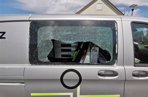 Polizei Rheinisch-Bergischer Kreis: POL-RBK: Leichlingen - Akkuschrauber aus Firmenwagen gestohlen