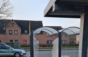 Polizeiinspektion Cuxhaven: POL-CUX: Sachbeschädigung an Bushaltestelle und abgestellten Fahrrädern (Lichtbild in der Anlage)