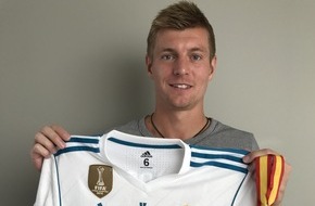 United Charity gemeinnützige Stiftungs GmbH: Toni Kroos stiftet seine Goldmedaille und sein Supercup-Trikot /
Der Real Madrid-Star versteigert die einzigartigen Andenken bei United Charity