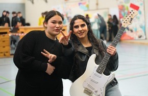 Bildung & Begabung gemeinnützige GmbH: SUPER YOU: Achtklässler der Hauptschule St. Hedwig trainieren Alltagskompetenzen und Selbstwirksamkeit