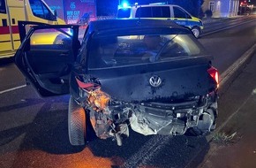 Polizei Mettmann: POL-ME: Beim Einfahren in den fließenden Verkehr verunfallt - 2503036