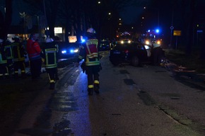 POL-STD: 57-jähriger Autofahrerin bei Frontalzusammenstoß in Buxtehude lebensgefährlich verletzt