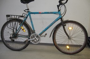 Polizeidirektion Göttingen: POL-GOE: (213/2005) Bankraub - Polizei findet Fahrrad des Täters
