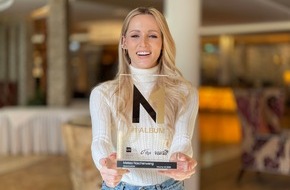 GfK Entertainment GmbH: Neuer "Nummer 1 Award der Austria Top 40" eingeführt - Melissa Naschenweng ist erste Preisträgerin
