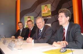 ASTAG Schweiz. Nutzfahrzeugverband: ASTAG: Strassentransport für die Schweiz und ihre Wirtschaft unentbehrlich - Exportwirtschaft von Strasse abhängig