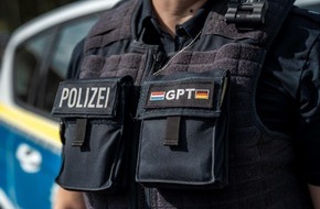 Bundespolizeiinspektion Bad Bentheim: BPOL-BadBentheim: Autofahrer will mit fremden Ausweisen darüber hinwegtäuschen, dass er keinen Führerschein hat und per Haftbefehl gesucht wird
