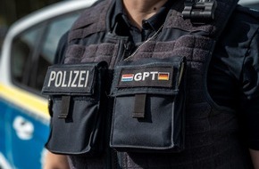 Bundespolizeiinspektion Bad Bentheim: BPOL-BadBentheim: Autofahrer will mit fremden Ausweisen darüber hinwegtäuschen, dass er keinen Führerschein hat und per Haftbefehl gesucht wird