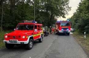 Feuerwehr VG Asbach: FW VG Asbach: Verkehrsunfall mit eingeklemmter Person im Ortsteil Rott