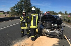 Freiwillige Feuerwehr Werne: FW-WRN: TH_TÜR-Amtshilfe Polizei, FEUER_3-ausgelöster Heimrauchmelder, RTW Absicherung auf BAB, TH_1-Person im Aufzug und TH_1-VU mit Krad