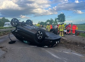 POL-STD: Vier zum Teil schwer verletzte Autoinsassen bei Unfall auf der Autobahn 26