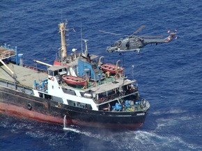 Deutsche Marine - Bilder der Woche: Marinehubschrauber vom Typ &quot;Sea Lynx&quot; schrecken auch Piraten ab