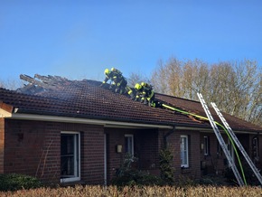 FW-RD: Feuer zerstört Seniorenwohnungen in Felde Felde - (Kreis Rendsburg-Eckernförde), 18.02.2025, 12:05 Uhr Feuer in einer Seniorenwohnanlage in Felde - Wohnungen sind unbewohnbar.