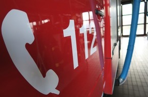 Feuerwehr Oberhausen: FW-OB: Kellerbrand in Oberhausen - Zwei Personen &uuml;ber Drehleiter gerettet