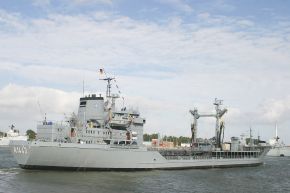 Deutsche Marine - Pressemeldung: Tanker &quot;Rhön&quot; auf dem Weg zum NATO-Einsatzverband