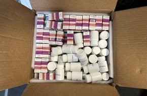 Hauptzollamt Ulm: HZA-UL: Zoll kontrolliert Postsendungen und leitet 18 Verfahren ein