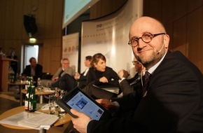 news aktuell GmbH: iPad erste Ikone des mobilen Internets: Bald journalistische Beiträge im Einzelverkauf?