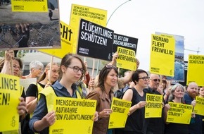 Amnesty International: Bilder zur Amnesty-Kundgebung für den Schutz von Flüchtlingen am 13.9. in Berlin