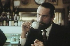 TELE 5: Robert De Niro im TELE 5-Interview:  Die Kinder sind seine größte Herausforderung  TELE 5 zeigt:  So., 16. Mai, 22.55 Uhr 'Angel Heart' mit Robert De Niro